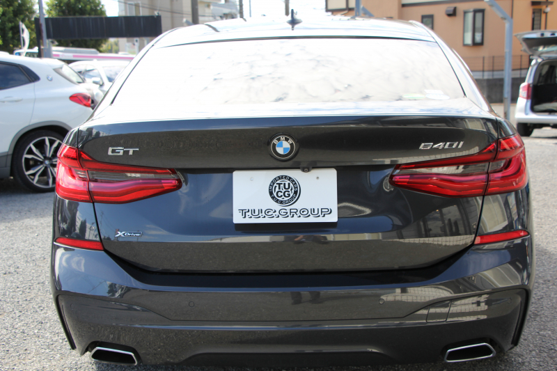 BMW 6シリーズ 640i Xﾄﾞﾗｲﾌﾞｸﾞﾗﾝﾂｰﾘｽﾓ Mｽﾎﾟｰﾂ ﾃﾞﾋﾞｭｰｴﾃﾞｨｼｮﾝ 40台限定車 4WD ﾘｱｴﾝﾀ-ﾃｲﾒﾝﾄ 後席ﾓﾆﾀｰ Bowers＆Wilkinsｻｳﾝﾄﾞﾊﾟﾉﾗﾏｻﾝﾙｰﾌ Fｺﾝﾌｫｰﾄｼｰﾄ&ﾍﾞﾝﾁﾚｰｼｮﾝ 全ﾋｰﾀｰ茶革 全ﾄﾞｱｿﾌﾄｸﾛｰｽﾞ360度ｶﾒﾗ Pｱｼｽﾄﾌﾟﾗｽ 追従ACC HUD 2年保証