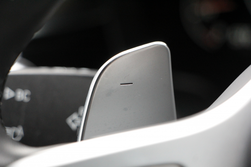 BMW 5シリーズ 530i Mｽﾎﾟｰﾂ ｾﾚｸﾄ&ｱﾄﾞﾊﾞﾝｽﾊﾟｯｹｰｼﾞ変更後ﾓﾃﾞﾙ 252馬力 ｻﾝﾙｰﾌ 全席ﾋｰﾀｰ黒革 ﾊｰﾏﾝｶｰﾄﾞﾝｻﾗｳﾝﾄﾞ4ｿﾞｰﾝｴｱｺﾝ 変更後液晶ﾒｰﾀｰ LEDﾍｯﾄﾞﾗｲﾄ ｵｰﾄﾊｲﾋﾞｰﾑ ﾀｯﾁ画面HDDﾅﾋﾞTV 360度ｶﾒﾗ 電動ﾄﾗﾝｸ 2年保証