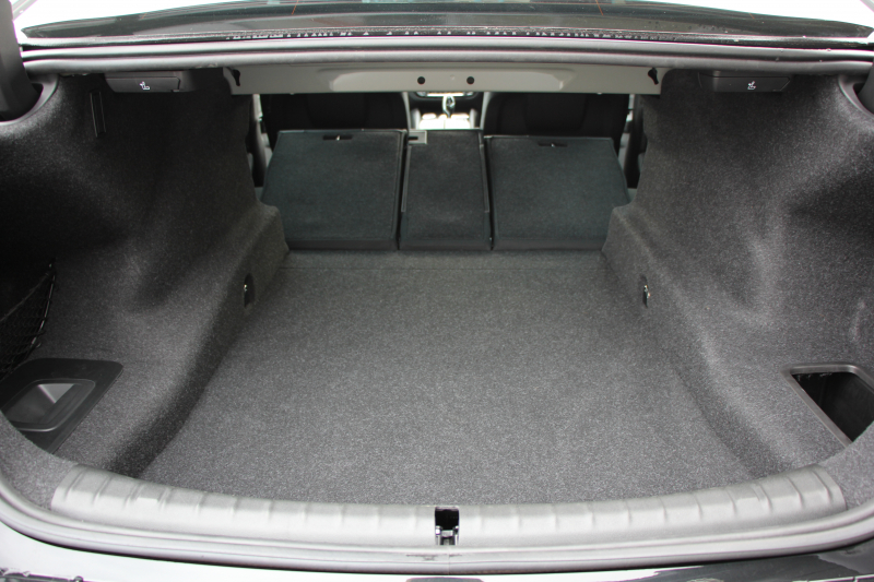 BMW 5シリーズ 530i Mｽﾎﾟｰﾂ ｾﾚｸﾄ&ｱﾄﾞﾊﾞﾝｽﾊﾟｯｹｰｼﾞ変更後ﾓﾃﾞﾙ 252馬力 ｻﾝﾙｰﾌ 全席ﾋｰﾀｰ黒革 ﾊｰﾏﾝｶｰﾄﾞﾝｻﾗｳﾝﾄﾞ4ｿﾞｰﾝｴｱｺﾝ 変更後液晶ﾒｰﾀｰ LEDﾍｯﾄﾞﾗｲﾄ ｵｰﾄﾊｲﾋﾞｰﾑ ﾀｯﾁ画面HDDﾅﾋﾞTV 360度ｶﾒﾗ 電動ﾄﾗﾝｸ 2年保証