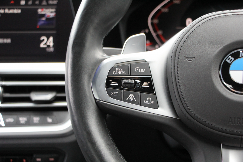 BMW 3シリーズ 320i Mｽﾎﾟｰﾂ ﾊｲﾗｲﾝ ｺﾝﾌｫｰﾄP 1ｵｰﾅ ﾋｰﾀｰ黒革 ﾗﾝﾊﾞｰｻﾎﾟｰﾄ ｵﾌﾟｼｮﾝ19AW 電動ﾄﾗﾝｸ Hifiｽﾋﾟｰｶｰ BMWﾗｲﾌﾞｺｯｸﾋﾟｯﾄ 置くだけ充電 LEDﾍｯﾄﾞﾗｲﾄ ｱﾝﾋﾞｴﾝﾄﾗｲﾄ 追従ACC ｽﾃｱﾘﾝｸﾞｻﾎﾟｰﾄ ｱｯﾌﾟﾙｶｰﾌﾟﾚｲ ﾀｯﾁ画面ﾅﾋﾞ2年保証