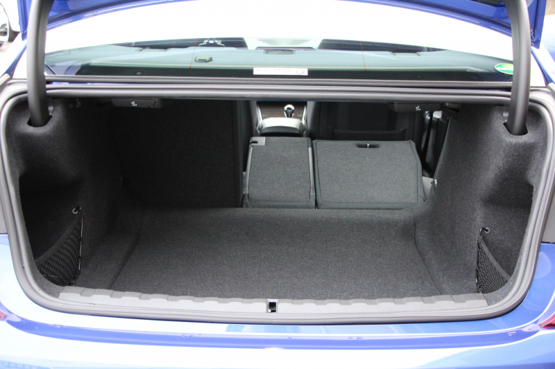 BMW 3シリーズ 320i Mｽﾎﾟｰﾂ ﾊｲﾗｲﾝ ｺﾝﾌｫｰﾄP 1ｵｰﾅ ﾋｰﾀｰ黒革 ﾗﾝﾊﾞｰｻﾎﾟｰﾄ ｵﾌﾟｼｮﾝ19AW 電動ﾄﾗﾝｸ Hifiｽﾋﾟｰｶｰ BMWﾗｲﾌﾞｺｯｸﾋﾟｯﾄ 置くだけ充電 LEDﾍｯﾄﾞﾗｲﾄ ｱﾝﾋﾞｴﾝﾄﾗｲﾄ 追従ACC ｽﾃｱﾘﾝｸﾞｻﾎﾟｰﾄ ｱｯﾌﾟﾙｶｰﾌﾟﾚｲ ﾀｯﾁ画面ﾅﾋﾞ2年保証