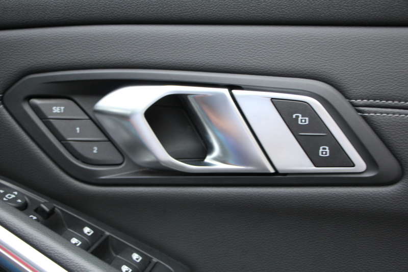 BMW 3シリーズ 320i Mｽﾎﾟｰﾂ ﾊｲﾗｲﾝ ｺﾝﾌｫｰﾄP 1ｵｰﾅ ﾋｰﾀｰ黒革 ﾗﾝﾊﾞｰｻﾎﾟｰﾄ ｵﾌﾟｼｮﾝ19AW 電動ﾄﾗﾝｸ Hifiｽﾋﾟｰｶｰ BMWﾗｲﾌﾞｺｯｸﾋﾟｯﾄ 置くだけ充電 LEDﾍｯﾄﾞﾗｲﾄ ｱﾝﾋﾞｴﾝﾄﾗｲﾄ 追従ACC ｽﾃｱﾘﾝｸﾞｻﾎﾟｰﾄ ｱｯﾌﾟﾙｶｰﾌﾟﾚｲ ﾀｯﾁ画面ﾅﾋﾞ2年保証