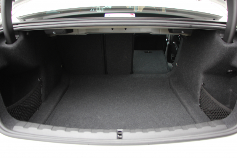 BMW 3シリーズ 320i Mｽﾎﾟｰﾂ ﾃﾞﾋﾞｭｰ&ｲﾉﾍﾞｰｼｮﾝ&ｺﾝﾌｫｰﾄP ﾌﾞﾙｰｽﾃｯﾁ黒革 ﾚｰｻﾞｰLEDﾗｲﾄ HUD ｼﾞｪｽﾁｬｰｺﾝﾄﾛｰﾙ ﾌﾙｾｸﾞTV 19AW 電動ﾄﾗﾝｸ 追従ACC ｽﾃｱﾘﾝｸﾞｻﾎﾟｰﾄ ﾀｯﾁ画面HDDﾅﾋﾞApplecarplay対応 後退ｱｼｽﾄ ﾌﾞﾗｯｸｷﾄﾞﾆｰｸﾞﾘﾙ 2年保証