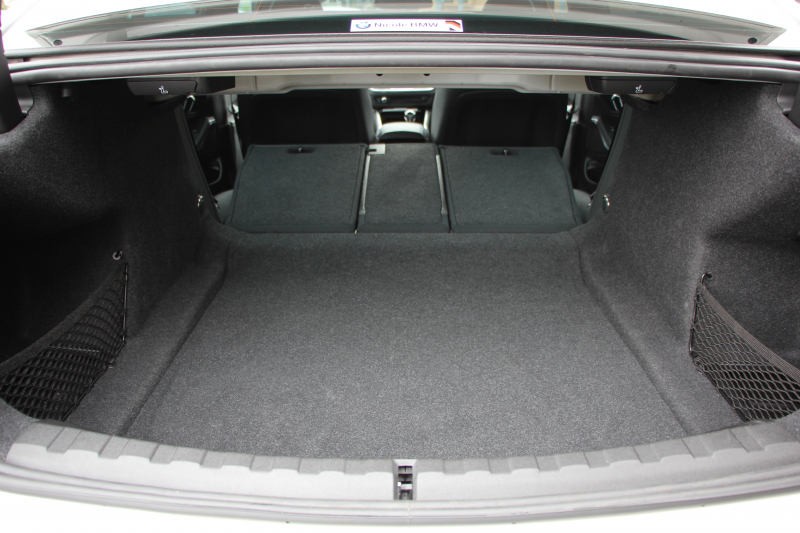 BMW 3シリーズ 320i Mｽﾎﾟｰﾂ ﾃﾞﾋﾞｭｰ&ｲﾉﾍﾞｰｼｮﾝ&ｺﾝﾌｫｰﾄP ﾌﾞﾙｰｽﾃｯﾁ黒革 ﾚｰｻﾞｰLEDﾗｲﾄ HUD ｼﾞｪｽﾁｬｰｺﾝﾄﾛｰﾙ ﾌﾙｾｸﾞTV 19AW 電動ﾄﾗﾝｸ 追従ACC ｽﾃｱﾘﾝｸﾞｻﾎﾟｰﾄ ﾀｯﾁ画面HDDﾅﾋﾞApplecarplay対応 後退ｱｼｽﾄ ﾌﾞﾗｯｸｷﾄﾞﾆｰｸﾞﾘﾙ 2年保証