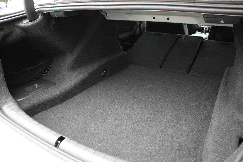 BMW 5シリーズ 523d Mｽﾎﾟｰﾂ ﾊｲﾗｲﾝ ｾﾚｸﾄ&ｱﾄﾞﾊﾞﾝｽﾊﾟｯｹｰｼﾞ変更後ﾓﾃﾞﾙ 1ｵﾅ ｻﾝﾙｰﾌ 全席ﾋｰﾀｰ黒革 ﾊｰﾏﾝｶｰﾄﾞﾝｻﾗｳﾝﾄﾞ4ｿﾞｰﾝｴｱｺﾝ 変更後液晶ﾒｰﾀｰ LEDﾍｯﾄﾞﾗｲﾄ ｵｰﾄﾊｲﾋﾞｰﾑ ﾀｯﾁ画面HDDﾅﾋﾞTV 360度ｶﾒﾗ 電動ﾄﾗﾝｸ 2年保証