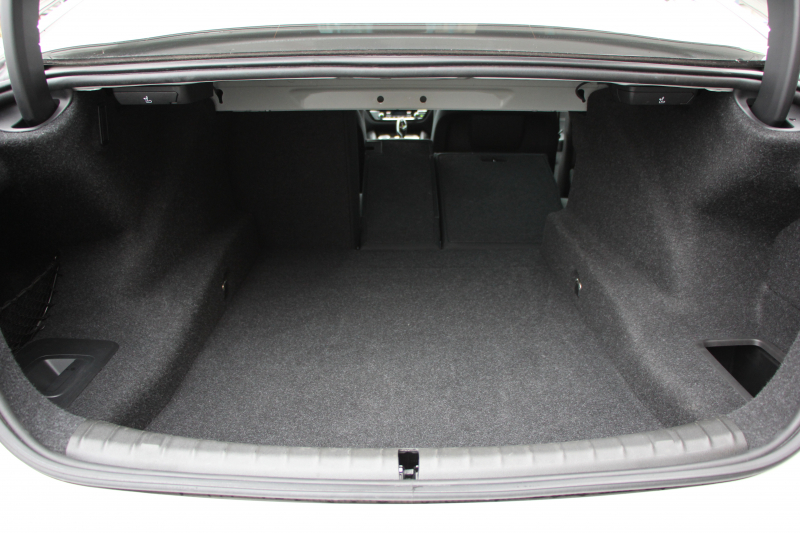 BMW 5シリーズ 523d Mｽﾎﾟｰﾂ ﾊｲﾗｲﾝ ｾﾚｸﾄ&ｱﾄﾞﾊﾞﾝｽﾊﾟｯｹｰｼﾞ変更後ﾓﾃﾞﾙ 1ｵﾅ ｻﾝﾙｰﾌ 全席ﾋｰﾀｰ黒革 ﾊｰﾏﾝｶｰﾄﾞﾝｻﾗｳﾝﾄﾞ4ｿﾞｰﾝｴｱｺﾝ 変更後液晶ﾒｰﾀｰ LEDﾍｯﾄﾞﾗｲﾄ ｵｰﾄﾊｲﾋﾞｰﾑ ﾀｯﾁ画面HDDﾅﾋﾞTV 360度ｶﾒﾗ 電動ﾄﾗﾝｸ 2年保証