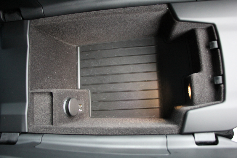 BMW 5シリーズ 523d Mｽﾎﾟｰﾂ ﾊｲﾗｲﾝ ｾﾚｸﾄ&ｱﾄﾞﾊﾞﾝｽﾊﾟｯｹｰｼﾞ変更後ﾓﾃﾞﾙ 1ｵﾅ ｻﾝﾙｰﾌ 全席ﾋｰﾀｰ黒革 ﾊｰﾏﾝｶｰﾄﾞﾝｻﾗｳﾝﾄﾞ4ｿﾞｰﾝｴｱｺﾝ 変更後液晶ﾒｰﾀｰ LEDﾍｯﾄﾞﾗｲﾄ ｵｰﾄﾊｲﾋﾞｰﾑ ﾀｯﾁ画面HDDﾅﾋﾞTV 360度ｶﾒﾗ 電動ﾄﾗﾝｸ 2年保証