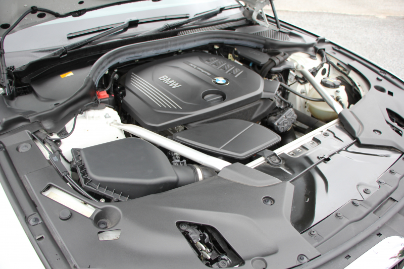 BMW 5シリーズ 523d Mｽﾎﾟｰﾂ ﾊｲﾗｲﾝ ｾﾚｸﾄ&ｱﾄﾞﾊﾞﾝｽﾊﾟｯｹｰｼﾞ変更後ﾓﾃﾞﾙ 1ｵﾅ ｻﾝﾙｰﾌ 全席ﾋｰﾀｰ黒革 ﾊｰﾏﾝｶｰﾄﾞﾝｻﾗｳﾝﾄﾞ4ｿﾞｰﾝｴｱｺﾝ 変更後液晶ﾒｰﾀｰ LEDﾍｯﾄﾞﾗｲﾄ ｵｰﾄﾊｲﾋﾞｰﾑ ﾀｯﾁ画面HDDﾅﾋﾞTV 360度ｶﾒﾗ 電動ﾄﾗﾝｸ 2年保証