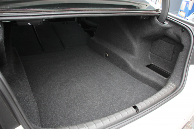 BMW 5シリーズ 523d Mｽﾎﾟｰﾂ ﾊｲﾗｲﾝ ｾﾚｸﾄ&ｱﾄﾞﾊﾞﾝｽﾊﾟｯｹｰｼﾞ変更後ﾓﾃﾞﾙ 1ｵﾅ ｻﾝﾙｰﾌ 全席ﾋｰﾀｰ黒革 ﾊｰﾏﾝｶｰﾄﾞﾝｻﾗｳﾝﾄﾞ4ｿﾞｰﾝｴｱｺﾝ 変更後液晶ﾒｰﾀｰ LEDﾍｯﾄﾞﾗｲﾄ ｵｰﾄﾊｲﾋﾞｰﾑ ﾀｯﾁ画面HDDﾅﾋﾞTV 360度ｶﾒﾗ 電動ﾄﾗﾝｸ 2年保証