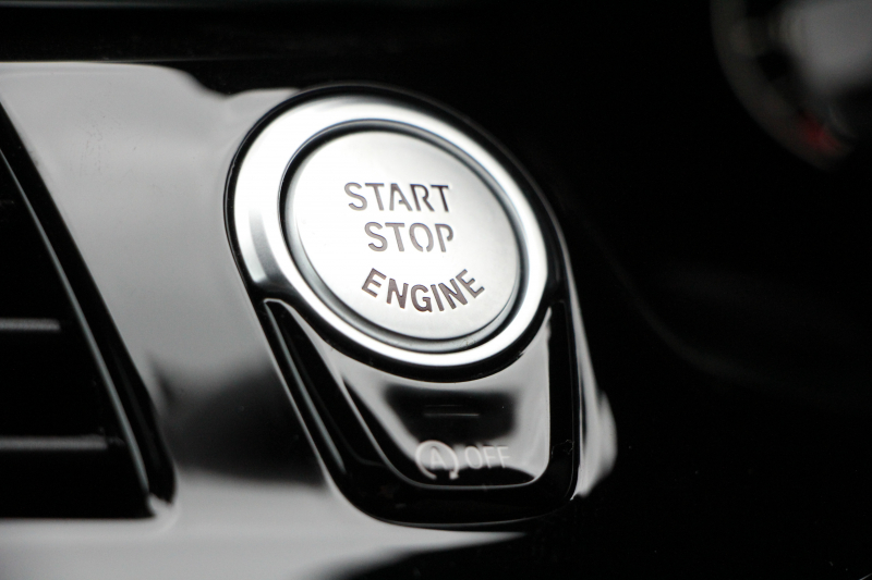 BMW 5シリーズ 523d Mｽﾎﾟｰﾂ ﾊｲﾗｲﾝ ｾﾚｸﾄ&ｱﾄﾞﾊﾞﾝｽﾊﾟｯｹｰｼﾞ変更後ﾓﾃﾞﾙ 1ｵﾅ ｻﾝﾙｰﾌ 全席ﾋｰﾀｰ黒革 ﾊｰﾏﾝｶｰﾄﾞﾝｻﾗｳﾝﾄﾞ4ｿﾞｰﾝｴｱｺﾝ 変更後液晶ﾒｰﾀｰ LEDﾍｯﾄﾞﾗｲﾄ ｵｰﾄﾊｲﾋﾞｰﾑ ﾀｯﾁ画面HDDﾅﾋﾞTV 360度ｶﾒﾗ 電動ﾄﾗﾝｸ 2年保証