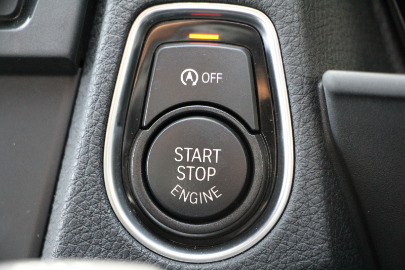 BMW 1シリーズ M135i 直6ﾀｰﾎﾞ320馬力 1ｵ-ﾅ 衝突軽減ﾌﾞﾚｰｷ 車線逸脱警告 歩行者警告 ｸﾙｺﾝ ﾌﾙｾｸﾞTV Bｶﾒﾗ ｱﾀﾞﾌﾟﾃｨﾌﾞMｻｽ ﾀｯﾁﾊﾟｯﾄﾞ対応HDDﾅﾋﾞ専用ｴｱﾛ 18AW&ﾌﾞﾚｰｷ 左右独立ｵｰﾄｴｱｺﾝ ﾊﾟﾄﾞﾙｼﾌﾄ 2年保証