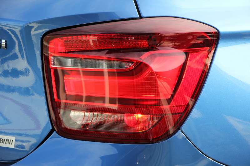 BMW 1シリーズ M135i 直6ﾀｰﾎﾞ320馬力 1ｵ-ﾅ 衝突軽減ﾌﾞﾚｰｷ 車線逸脱警告 歩行者警告 ｸﾙｺﾝ ﾌﾙｾｸﾞTV Bｶﾒﾗ ｱﾀﾞﾌﾟﾃｨﾌﾞMｻｽ ﾀｯﾁﾊﾟｯﾄﾞ対応HDDﾅﾋﾞ専用ｴｱﾛ 18AW&ﾌﾞﾚｰｷ 左右独立ｵｰﾄｴｱｺﾝ ﾊﾟﾄﾞﾙｼﾌﾄ 2年保証