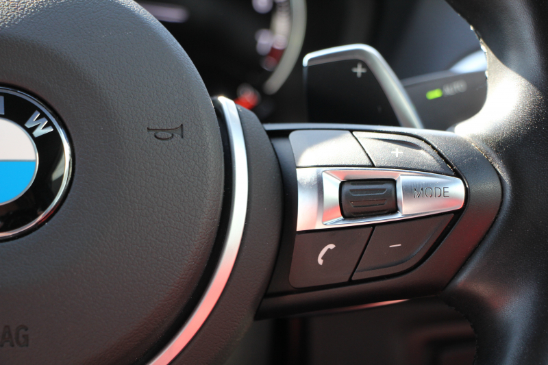 BMW 2シリーズ M240i ｸｰﾍﾟ後期 ﾌｪｲｽﾘﾌﾄ後 ﾋｰﾀｰ赤革 直6ﾀｰﾎﾞ340馬力 B58新ｴﾝｼﾞﾝ ｱﾀﾞﾌﾟﾃｨﾌﾞMｻｽ 追従ACC LEDﾍｯﾄﾞﾗｲﾄ&ﾃｰﾙ ﾀｯﾁ画面HDDﾅﾋﾞPｱｼｽﾄ 衝突軽減ﾌﾞﾚｰｷ 車線逸脱警告 歩行者警告 ﾊﾟﾄﾞﾙｼﾌﾄ ｽﾏｰﾄｷｰ 専用18AW&ﾌﾞﾚｰｷ 2年保証