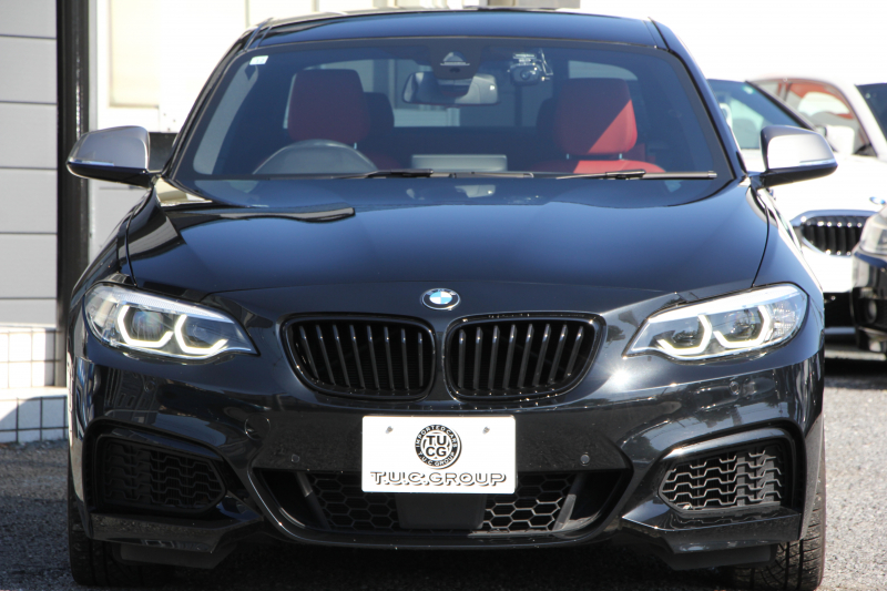 BMW 2シリーズ M240i ｸｰﾍﾟ後期 ﾌｪｲｽﾘﾌﾄ後 ﾋｰﾀｰ赤革 直6ﾀｰﾎﾞ340馬力 B58新ｴﾝｼﾞﾝ ｱﾀﾞﾌﾟﾃｨﾌﾞMｻｽ 追従ACC LEDﾍｯﾄﾞﾗｲﾄ&ﾃｰﾙ ﾀｯﾁ画面HDDﾅﾋﾞPｱｼｽﾄ 衝突軽減ﾌﾞﾚｰｷ 車線逸脱警告 歩行者警告 ﾊﾟﾄﾞﾙｼﾌﾄ ｽﾏｰﾄｷｰ 専用18AW&ﾌﾞﾚｰｷ 2年保証