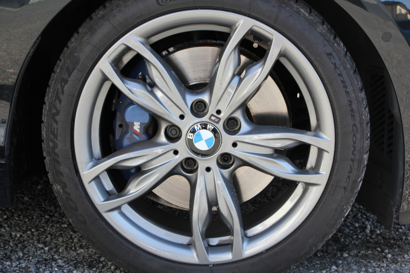 BMW 2シリーズ M240i ｸｰﾍﾟ後期 ﾌｪｲｽﾘﾌﾄ後 ﾋｰﾀｰ赤革 直6ﾀｰﾎﾞ340馬力 B58新ｴﾝｼﾞﾝ ｱﾀﾞﾌﾟﾃｨﾌﾞMｻｽ 追従ACC LEDﾍｯﾄﾞﾗｲﾄ&ﾃｰﾙ ﾀｯﾁ画面HDDﾅﾋﾞPｱｼｽﾄ 衝突軽減ﾌﾞﾚｰｷ 車線逸脱警告 歩行者警告 ﾊﾟﾄﾞﾙｼﾌﾄ ｽﾏｰﾄｷｰ 専用18AW&ﾌﾞﾚｰｷ 2年保証