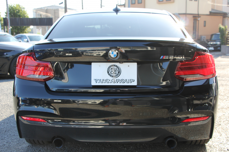 BMW 2シリーズ M240i ｸｰﾍﾟ後期 ﾌｪｲｽﾘﾌﾄ後 ﾋｰﾀｰ赤革 直6ﾀｰﾎﾞ340馬力 B58新ｴﾝｼﾞﾝ ｱﾀﾞﾌﾟﾃｨﾌﾞMｻｽ 追従ACC LEDﾍｯﾄﾞﾗｲﾄ&ﾃｰﾙ ﾀｯﾁ画面HDDﾅﾋﾞPｱｼｽﾄ 衝突軽減ﾌﾞﾚｰｷ 車線逸脱警告 歩行者警告 ﾊﾟﾄﾞﾙｼﾌﾄ ｽﾏｰﾄｷｰ 専用18AW&ﾌﾞﾚｰｷ 2年保証