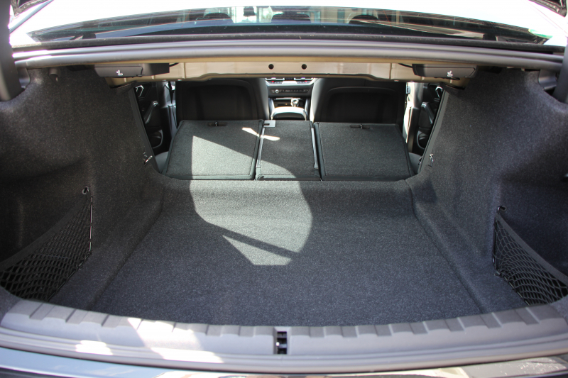 BMW 3シリーズ 320d Xdrive Mｽﾎﾟｰﾂ ﾃﾞﾋﾞｭｰP 専用ﾌﾞﾙｰｽﾃｯﾁ黒革 ｼｰﾄﾋｰﾀｰ 19AW 360度ｶﾒﾗ ｺﾝﾌｫｰﾄP 電動ﾄﾗﾝｸ 追従ACC ｽﾃｱﾘﾝｸﾞｻﾎﾟｰﾄ LEDﾍｯﾄﾞﾗｲﾄ ｵｰﾄﾊｲﾋﾞｰﾑ ﾌﾙｾｸﾞTV Applecarplay対応 BMW ﾗｲﾌﾞｺｯｸﾋﾟｯﾄﾞHi-fiｽﾋﾟｰｶｰ 2年保証