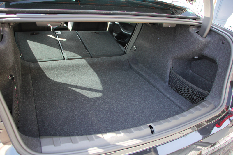 BMW 3シリーズ 320d Xdrive Mｽﾎﾟｰﾂ ﾃﾞﾋﾞｭｰP 専用ﾌﾞﾙｰｽﾃｯﾁ黒革 ｼｰﾄﾋｰﾀｰ 19AW 360度ｶﾒﾗ ｺﾝﾌｫｰﾄP 電動ﾄﾗﾝｸ 追従ACC ｽﾃｱﾘﾝｸﾞｻﾎﾟｰﾄ LEDﾍｯﾄﾞﾗｲﾄ ｵｰﾄﾊｲﾋﾞｰﾑ ﾌﾙｾｸﾞTV Applecarplay対応 BMW ﾗｲﾌﾞｺｯｸﾋﾟｯﾄﾞHi-fiｽﾋﾟｰｶｰ 2年保証