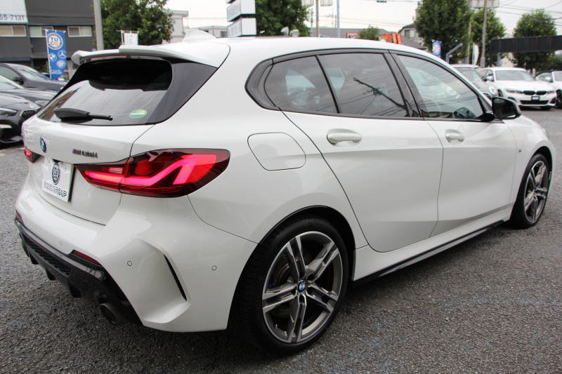 BMW 1シリーズ M135i Xdrive ﾋﾞｼﾞｮﾝP【5/22迄限定掲載】4WD 1ｵﾅ 306馬力 受注生産OPﾌﾞﾗｯｸﾚｻﾞｰ Mｽﾎﾟｰﾂｼｰﾄ HUD ｱﾀﾞﾌﾟﾃｨﾌﾞLEDﾍｯﾄﾞﾗｲﾄ ｵｰﾄﾊｲﾋﾞ-ﾑ ｱﾀﾞﾌﾟﾃｨﾌﾞｻｽ Mｼｰﾄﾍﾞﾙﾄ ｺﾝﾌｫｰﾄP ﾗｲﾌﾞｺｯｸﾋﾟｯﾄ 追ACC 電動ﾄﾗﾝｸ ｶｰﾌﾟﾚｲ Pｱｼｽﾄ 2年保証