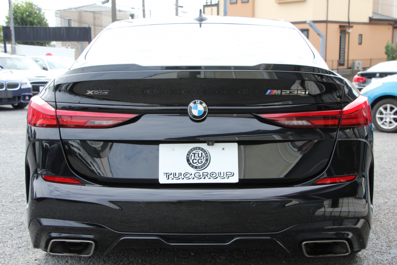 BMW 2シリーズ M235i Xdrive ｸﾞﾗﾝｸｰﾍﾟﾃﾞﾋﾞｭｰP 4WD 1ｵ-ﾅ 306馬力 ｱﾀﾞﾌﾟﾃｨﾌﾞMｻｽ Mｽﾎﾟｰﾂｼｰﾄ Mｼｰﾄﾍﾞﾙﾄ Mｽﾎﾟｰﾂﾌﾞﾚｰｷ 追従ACC 後退ｱｼｽﾄ LEDﾍｯﾄﾞﾗｲﾄ 専用18AW Applecarplay対応 HDDﾅﾋﾞPｱｼｽﾄ BMWﾗｲﾌﾞｺｯｸﾋﾟｯﾄ 2年保証