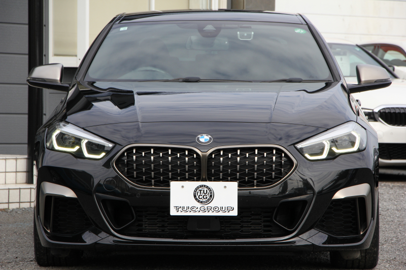 BMW 2シリーズ M235i Xdrive ｸﾞﾗﾝｸｰﾍﾟﾃﾞﾋﾞｭｰP 4WD 1ｵ-ﾅ 306馬力 ｱﾀﾞﾌﾟﾃｨﾌﾞMｻｽ Mｽﾎﾟｰﾂｼｰﾄ Mｼｰﾄﾍﾞﾙﾄ Mｽﾎﾟｰﾂﾌﾞﾚｰｷ 追従ACC 後退ｱｼｽﾄ LEDﾍｯﾄﾞﾗｲﾄ 専用18AW Applecarplay対応 HDDﾅﾋﾞPｱｼｽﾄ BMWﾗｲﾌﾞｺｯｸﾋﾟｯﾄ 2年保証