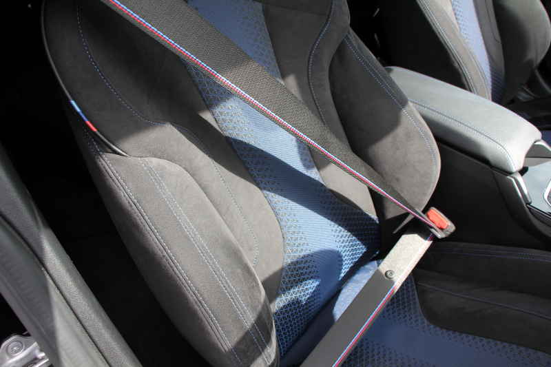 BMW 2シリーズ M235i Xdrive ｸﾞﾗﾝｸｰﾍﾟﾃﾞﾋﾞｭｰP 4WD 1ｵ-ﾅ 306馬力 ｱﾀﾞﾌﾟﾃｨﾌﾞMｻｽ Mｽﾎﾟｰﾂｼｰﾄ Mｼｰﾄﾍﾞﾙﾄ Mｽﾎﾟｰﾂﾌﾞﾚｰｷ 追従ACC 後退ｱｼｽﾄ LEDﾍｯﾄﾞﾗｲﾄ 専用18AW Applecarplay対応 HDDﾅﾋﾞPｱｼｽﾄ BMWﾗｲﾌﾞｺｯｸﾋﾟｯﾄ 2年保証