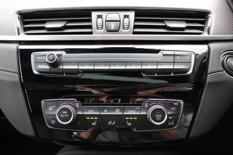 BMW X2 M35i ｾﾚｸﾄP【5/22迄限定掲載】4WD 306馬力 ﾊﾟﾉﾗﾏｻﾝﾙｰﾌ 受注生産OPﾌﾞﾗｯｸﾚｻﾞｰ ｼｰﾄﾋｰﾀｰ ｵﾌﾟｼｮﾝ20AW 追従ACC LEDﾍｯﾄﾞﾗｲﾄ ﾀｯﾁ画面HDDﾅﾋﾞPｱｼｽﾄ 電動ﾘｱｹﾞｰﾄ 衝突軽減ﾌﾞﾚｰｷ 車線逸脱&歩行者警告 ｽﾏｰﾄｷｰ ﾊﾟﾄﾞﾙｼﾌﾄ 2年保証