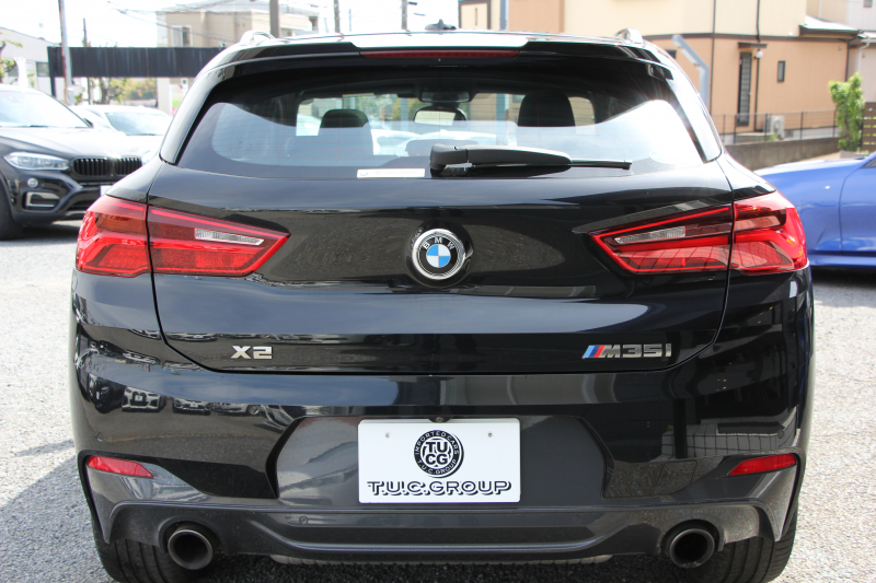 BMW X2 M35i ｾﾚｸﾄP【5/22迄限定掲載】4WD 306馬力 ﾊﾟﾉﾗﾏｻﾝﾙｰﾌ 受注生産OPﾌﾞﾗｯｸﾚｻﾞｰ ｼｰﾄﾋｰﾀｰ ｵﾌﾟｼｮﾝ20AW 追従ACC LEDﾍｯﾄﾞﾗｲﾄ ﾀｯﾁ画面HDDﾅﾋﾞPｱｼｽﾄ 電動ﾘｱｹﾞｰﾄ 衝突軽減ﾌﾞﾚｰｷ 車線逸脱&歩行者警告 ｽﾏｰﾄｷｰ ﾊﾟﾄﾞﾙｼﾌﾄ 2年保証