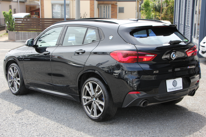BMW X2 M35i ｾﾚｸﾄP【5/22迄限定掲載】4WD 306馬力 ﾊﾟﾉﾗﾏｻﾝﾙｰﾌ 受注生産OPﾌﾞﾗｯｸﾚｻﾞｰ ｼｰﾄﾋｰﾀｰ ｵﾌﾟｼｮﾝ20AW 追従ACC LEDﾍｯﾄﾞﾗｲﾄ ﾀｯﾁ画面HDDﾅﾋﾞPｱｼｽﾄ 電動ﾘｱｹﾞｰﾄ 衝突軽減ﾌﾞﾚｰｷ 車線逸脱&歩行者警告 ｽﾏｰﾄｷｰ ﾊﾟﾄﾞﾙｼﾌﾄ 2年保証