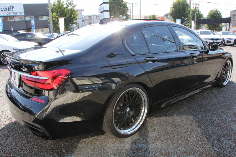 BMW 7シリーズ 750i Mｽﾎﾟｰﾂ V8ﾂｲﾝﾀｰﾎﾞ450馬力 ｻﾝﾙｰﾌ ﾚｰｻﾞｰﾗｲﾄ ｴﾅｼﾞｰ21AW&ﾌﾛﾝﾄ&ﾘｱｽﾎﾟｲﾗｰ 全ﾋｰﾀｰﾓｶﾚｻﾞｰ ﾏｯｻｰｼﾞ&ﾍﾞﾝﾁﾚｰｼｮﾝ ﾃﾞｨｽﾌﾟﾚｲｷｰ 追従ACC HUD ｽﾃｱﾘﾝｸﾞｻﾎﾟｰﾄ ﾀｯﾁ画面HDDﾅﾋﾞTV 360度ｶﾒﾗ 全ﾄﾞｱｿﾌﾄｸﾛｰｽﾞ2年保証