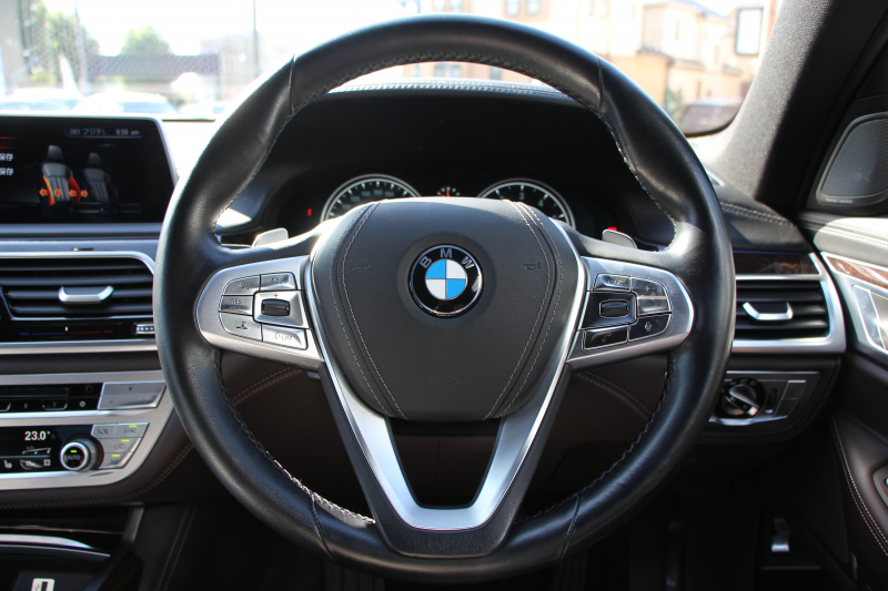BMW 7シリーズ 750i Mｽﾎﾟｰﾂ V8ﾂｲﾝﾀｰﾎﾞ450馬力 ｻﾝﾙｰﾌ ﾚｰｻﾞｰﾗｲﾄ ｴﾅｼﾞｰ21AW&ﾌﾛﾝﾄ&ﾘｱｽﾎﾟｲﾗｰ 全ﾋｰﾀｰﾓｶﾚｻﾞｰ ﾏｯｻｰｼﾞ&ﾍﾞﾝﾁﾚｰｼｮﾝ ﾃﾞｨｽﾌﾟﾚｲｷｰ 追従ACC HUD ｽﾃｱﾘﾝｸﾞｻﾎﾟｰﾄ ﾀｯﾁ画面HDDﾅﾋﾞTV 360度ｶﾒﾗ 全ﾄﾞｱｿﾌﾄｸﾛｰｽﾞ2年保証