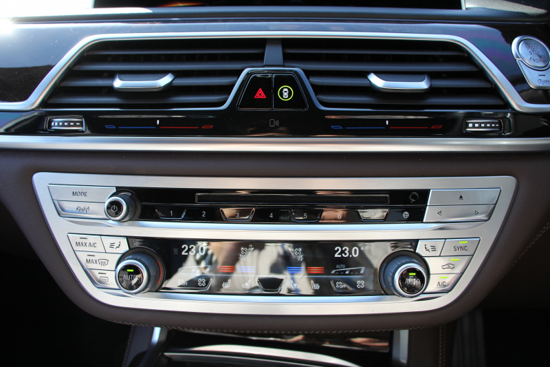 BMW 7シリーズ 750i Mｽﾎﾟｰﾂ V8ﾂｲﾝﾀｰﾎﾞ450馬力 ｻﾝﾙｰﾌ ﾚｰｻﾞｰﾗｲﾄ ｴﾅｼﾞｰ21AW&ﾌﾛﾝﾄ&ﾘｱｽﾎﾟｲﾗｰ 全ﾋｰﾀｰﾓｶﾚｻﾞｰ ﾏｯｻｰｼﾞ&ﾍﾞﾝﾁﾚｰｼｮﾝ ﾃﾞｨｽﾌﾟﾚｲｷｰ 追従ACC HUD ｽﾃｱﾘﾝｸﾞｻﾎﾟｰﾄ ﾀｯﾁ画面HDDﾅﾋﾞTV 360度ｶﾒﾗ 全ﾄﾞｱｿﾌﾄｸﾛｰｽﾞ2年保証