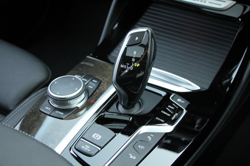 BMW X4 M40i ｲﾉﾍﾞｰｼｮﾝP ﾊﾟﾉﾗﾏｻﾝR 全ﾋｰﾀｰ黒革 ｱｸﾃｨﾌﾞﾍﾞﾝﾁﾚｰｼｮﾝ ﾊｰﾏﾝｶｰﾄﾞﾝ ｼﾞｪｽﾁｬｰC ﾃﾞｨｽﾌﾟﾚｲｷｰ 直6ﾀｰﾎﾞ387馬力 ｱﾀﾞﾌﾟﾃｨﾌﾞMｻｽ 専用ﾃﾞﾌ&ﾌﾞﾚｰｷ 追従ACC HUD ｽﾃｱﾘﾝｸﾞｻﾎﾟｰﾄ LEDﾍｯﾄﾞﾗｲﾄ ﾀｯﾁ画面ﾅﾋﾞTV 360度ｶﾒﾗ 2年保証