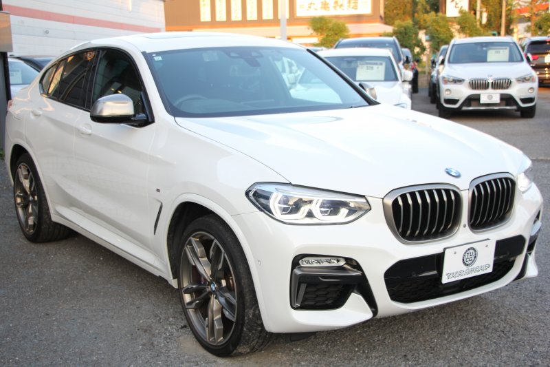 BMW X4 M40i ｲﾉﾍﾞｰｼｮﾝP ﾊﾟﾉﾗﾏｻﾝR 全ﾋｰﾀｰ黒革 ｱｸﾃｨﾌﾞﾍﾞﾝﾁﾚｰｼｮﾝ ﾊｰﾏﾝｶｰﾄﾞﾝ ｼﾞｪｽﾁｬｰC ﾃﾞｨｽﾌﾟﾚｲｷｰ 直6ﾀｰﾎﾞ387馬力 ｱﾀﾞﾌﾟﾃｨﾌﾞMｻｽ 専用ﾃﾞﾌ&ﾌﾞﾚｰｷ 追従ACC HUD ｽﾃｱﾘﾝｸﾞｻﾎﾟｰﾄ LEDﾍｯﾄﾞﾗｲﾄ ﾀｯﾁ画面ﾅﾋﾞTV 360度ｶﾒﾗ 2年保証