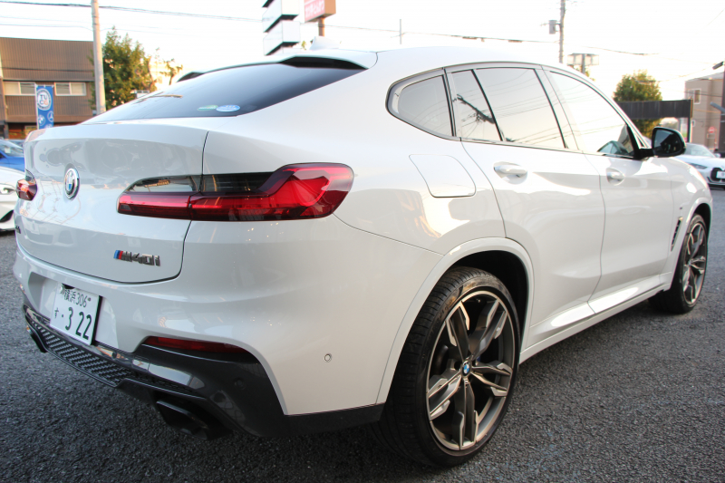 BMW X4 M40i ｲﾉﾍﾞｰｼｮﾝP ﾊﾟﾉﾗﾏｻﾝR 全ﾋｰﾀｰ黒革 ｱｸﾃｨﾌﾞﾍﾞﾝﾁﾚｰｼｮﾝ ﾊｰﾏﾝｶｰﾄﾞﾝ ｼﾞｪｽﾁｬｰC ﾃﾞｨｽﾌﾟﾚｲｷｰ 直6ﾀｰﾎﾞ387馬力 ｱﾀﾞﾌﾟﾃｨﾌﾞMｻｽ 専用ﾃﾞﾌ&ﾌﾞﾚｰｷ 追従ACC HUD ｽﾃｱﾘﾝｸﾞｻﾎﾟｰﾄ LEDﾍｯﾄﾞﾗｲﾄ ﾀｯﾁ画面ﾅﾋﾞTV 360度ｶﾒﾗ 2年保証