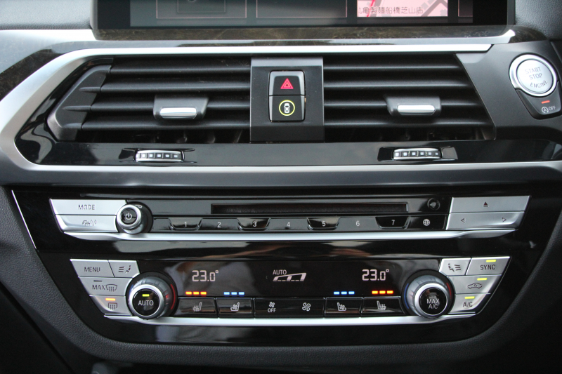 BMW X4 M40i ｲﾉﾍﾞｰｼｮﾝP ﾊﾟﾉﾗﾏｻﾝR 全ﾋｰﾀｰ黒革 ｱｸﾃｨﾌﾞﾍﾞﾝﾁﾚｰｼｮﾝ ﾊｰﾏﾝｶｰﾄﾞﾝ ｼﾞｪｽﾁｬｰC ﾃﾞｨｽﾌﾟﾚｲｷｰ 直6ﾀｰﾎﾞ387馬力 ｱﾀﾞﾌﾟﾃｨﾌﾞMｻｽ 専用ﾃﾞﾌ&ﾌﾞﾚｰｷ 追従ACC HUD ｽﾃｱﾘﾝｸﾞｻﾎﾟｰﾄ LEDﾍｯﾄﾞﾗｲﾄ ﾀｯﾁ画面ﾅﾋﾞTV 360度ｶﾒﾗ 2年保証