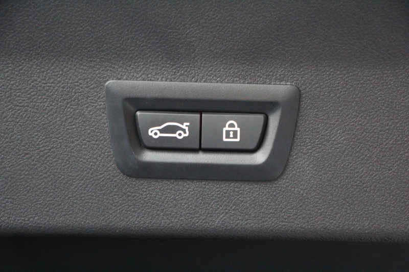 BMW X4 M40i ｲﾉﾍﾞｰｼｮﾝP ﾊﾟﾉﾗﾏｻﾝR 全ﾋｰﾀｰ黒革 ｱｸﾃｨﾌﾞﾍﾞﾝﾁﾚｰｼｮﾝ ﾊｰﾏﾝｶｰﾄﾞﾝ ｼﾞｪｽﾁｬｰC ﾃﾞｨｽﾌﾟﾚｲｷｰ 直6ﾀｰﾎﾞ387馬力 ｱﾀﾞﾌﾟﾃｨﾌﾞMｻｽ 専用ﾃﾞﾌ&ﾌﾞﾚｰｷ 追従ACC HUD ｽﾃｱﾘﾝｸﾞｻﾎﾟｰﾄ LEDﾍｯﾄﾞﾗｲﾄ ﾀｯﾁ画面ﾅﾋﾞTV 360度ｶﾒﾗ 2年保証