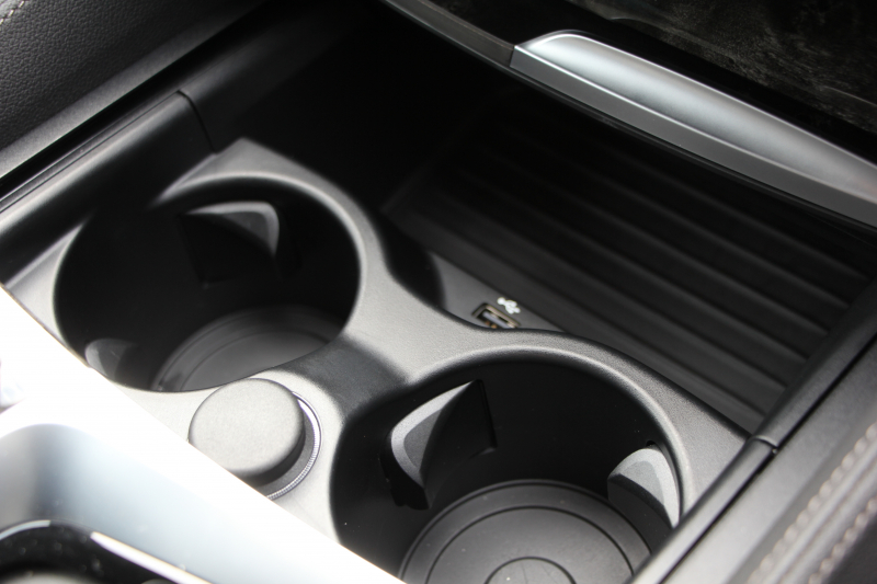 BMW 5シリーズ 530i ﾂｰﾘﾝｸﾞMｽﾎﾟｰﾂ 型式変更後 変更後液晶ﾒｰﾀｰ 高出力 252馬力 全席ﾋｰﾀｰ黒革 HUD 追従ACC ｽﾃｱﾘﾝｸﾞｻﾎﾟｰﾄ LEDﾍｯﾄﾞﾗｲﾄ ｵｰﾄﾊｲﾋﾞｰﾑ 360度ｶﾒﾗ 電動ﾄﾗﾝｸ ﾀｯﾁ画面HDDﾅﾋﾞTV Mｽﾎﾟｰﾂﾌﾞﾚｰｷ 2年保証