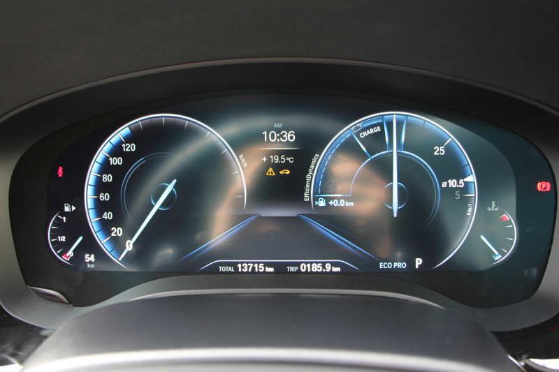 BMW 5シリーズ 530i ﾂｰﾘﾝｸﾞMｽﾎﾟｰﾂ 型式変更後 変更後液晶ﾒｰﾀｰ 高出力 252馬力 全席ﾋｰﾀｰ黒革 HUD 追従ACC ｽﾃｱﾘﾝｸﾞｻﾎﾟｰﾄ LEDﾍｯﾄﾞﾗｲﾄ ｵｰﾄﾊｲﾋﾞｰﾑ 360度ｶﾒﾗ 電動ﾄﾗﾝｸ ﾀｯﾁ画面HDDﾅﾋﾞTV Mｽﾎﾟｰﾂﾌﾞﾚｰｷ 2年保証