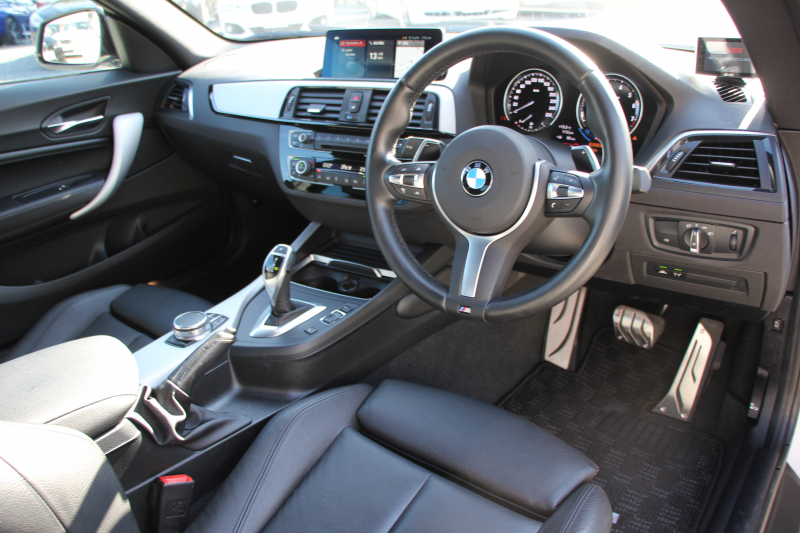 BMW 2シリーズ M240i ｸｰﾍﾟ後期 ﾌｪｲｽﾘﾌﾄ後 ﾋｰﾀｰ黒革 ｱﾄﾞﾊﾞﾝﾚｰｼﾝｸﾞ18AW 直6ﾀｰﾎﾞ340馬力 B58新ｴﾝｼﾞﾝ ｱﾀﾞﾌﾟﾃｨﾌﾞMｻｽ 追従ACC LEDﾍｯﾄﾞﾗｲﾄ&ﾃｰﾙ ﾀｯﾁ画面HDDﾅﾋﾞPｱｼｽﾄ 衝突軽減ﾌﾞﾚｰｷ 車線逸脱警告 歩行者警告 ﾊﾟﾄﾞﾙｼﾌﾄ ｽﾏｰﾄｷｰ 専用ﾌﾞﾚｰｷ 2年保証