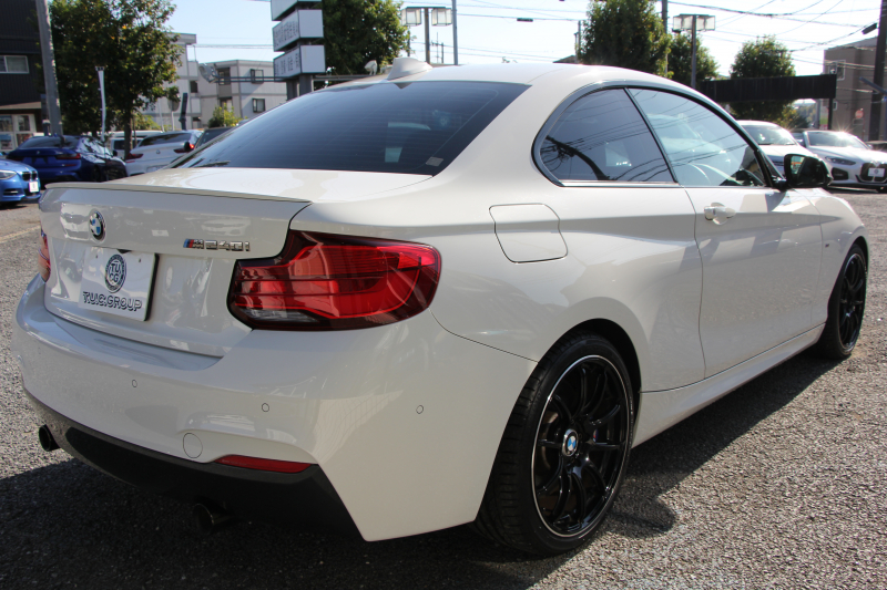 BMW 2シリーズ M240i ｸｰﾍﾟ後期 ﾌｪｲｽﾘﾌﾄ後 ﾋｰﾀｰ黒革 ｱﾄﾞﾊﾞﾝﾚｰｼﾝｸﾞ18AW 直6ﾀｰﾎﾞ340馬力 B58新ｴﾝｼﾞﾝ ｱﾀﾞﾌﾟﾃｨﾌﾞMｻｽ 追従ACC LEDﾍｯﾄﾞﾗｲﾄ&ﾃｰﾙ ﾀｯﾁ画面HDDﾅﾋﾞPｱｼｽﾄ 衝突軽減ﾌﾞﾚｰｷ 車線逸脱警告 歩行者警告 ﾊﾟﾄﾞﾙｼﾌﾄ ｽﾏｰﾄｷｰ 専用ﾌﾞﾚｰｷ 2年保証