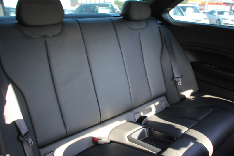 BMW 2シリーズ M240i ｸｰﾍﾟ後期 ﾌｪｲｽﾘﾌﾄ後 ﾋｰﾀｰ黒革 ｱﾄﾞﾊﾞﾝﾚｰｼﾝｸﾞ18AW 直6ﾀｰﾎﾞ340馬力 B58新ｴﾝｼﾞﾝ ｱﾀﾞﾌﾟﾃｨﾌﾞMｻｽ 追従ACC LEDﾍｯﾄﾞﾗｲﾄ&ﾃｰﾙ ﾀｯﾁ画面HDDﾅﾋﾞPｱｼｽﾄ 衝突軽減ﾌﾞﾚｰｷ 車線逸脱警告 歩行者警告 ﾊﾟﾄﾞﾙｼﾌﾄ ｽﾏｰﾄｷｰ 専用ﾌﾞﾚｰｷ 2年保証