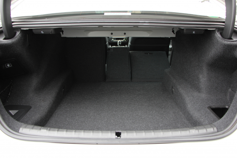 BMW 5シリーズ 530i Mｽﾎﾟｰﾂ ｺﾝﾌｫｰﾄP 高出力 252馬力 ｻﾝﾙｰﾌ ﾍﾞﾝﾁﾚｰｼｮﾝ 全ﾋｰﾀｰ黒革 ｺﾝﾌｫｰﾄｼｰﾄ ｿﾌﾄｸﾛｰｽﾞﾄﾞｱ 追従ACC ｽﾃｱﾘﾝｸﾞｻﾎﾟｰﾄ LEDﾍｯﾄﾞﾗｲﾄ ｵｰﾄﾊｲﾋﾞｰﾑ ﾀｯﾁ画面HDDﾅﾋﾞTV 360度ｶﾒﾗ 電動ﾄﾗﾝｸ 19AW Mｽﾎﾟｰﾂﾌﾞﾚｰｷ 2年保証