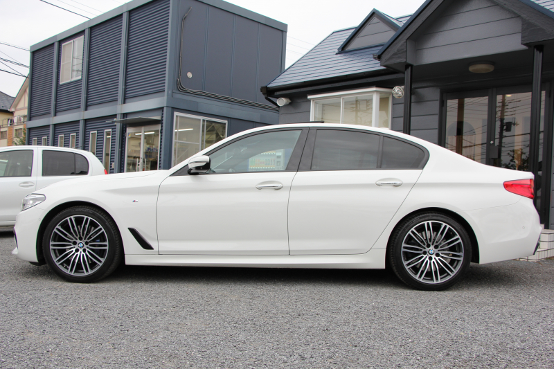 BMW 5シリーズ 530i Mｽﾎﾟｰﾂ ｺﾝﾌｫｰﾄP 高出力 252馬力 ｻﾝﾙｰﾌ ﾍﾞﾝﾁﾚｰｼｮﾝ 全ﾋｰﾀｰ黒革 ｺﾝﾌｫｰﾄｼｰﾄ ｿﾌﾄｸﾛｰｽﾞﾄﾞｱ 追従ACC ｽﾃｱﾘﾝｸﾞｻﾎﾟｰﾄ LEDﾍｯﾄﾞﾗｲﾄ ｵｰﾄﾊｲﾋﾞｰﾑ ﾀｯﾁ画面HDDﾅﾋﾞTV 360度ｶﾒﾗ 電動ﾄﾗﾝｸ 19AW Mｽﾎﾟｰﾂﾌﾞﾚｰｷ 2年保証