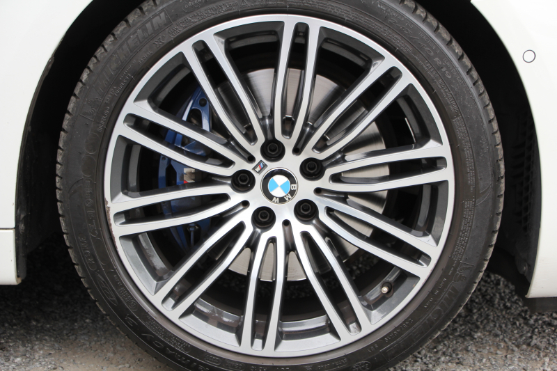 BMW 5シリーズ 530i Mｽﾎﾟｰﾂ ｺﾝﾌｫｰﾄP 高出力 252馬力 ｻﾝﾙｰﾌ ﾍﾞﾝﾁﾚｰｼｮﾝ 全ﾋｰﾀｰ黒革 ｺﾝﾌｫｰﾄｼｰﾄ ｿﾌﾄｸﾛｰｽﾞﾄﾞｱ 追従ACC ｽﾃｱﾘﾝｸﾞｻﾎﾟｰﾄ LEDﾍｯﾄﾞﾗｲﾄ ｵｰﾄﾊｲﾋﾞｰﾑ ﾀｯﾁ画面HDDﾅﾋﾞTV 360度ｶﾒﾗ 電動ﾄﾗﾝｸ 19AW Mｽﾎﾟｰﾂﾌﾞﾚｰｷ 2年保証