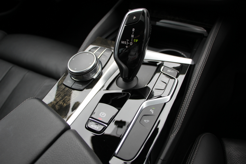 BMW 5シリーズ 530i Mｽﾎﾟｰﾂ ｺﾝﾌｫｰﾄP 高出力 252馬力 ｻﾝﾙｰﾌ ﾍﾞﾝﾁﾚｰｼｮﾝ 全ﾋｰﾀｰ黒革 ｺﾝﾌｫｰﾄｼｰﾄ ｿﾌﾄｸﾛｰｽﾞﾄﾞｱ 追従ACC ｽﾃｱﾘﾝｸﾞｻﾎﾟｰﾄ LEDﾍｯﾄﾞﾗｲﾄ ｵｰﾄﾊｲﾋﾞｰﾑ ﾀｯﾁ画面HDDﾅﾋﾞTV 360度ｶﾒﾗ 電動ﾄﾗﾝｸ 19AW Mｽﾎﾟｰﾂﾌﾞﾚｰｷ 2年保証