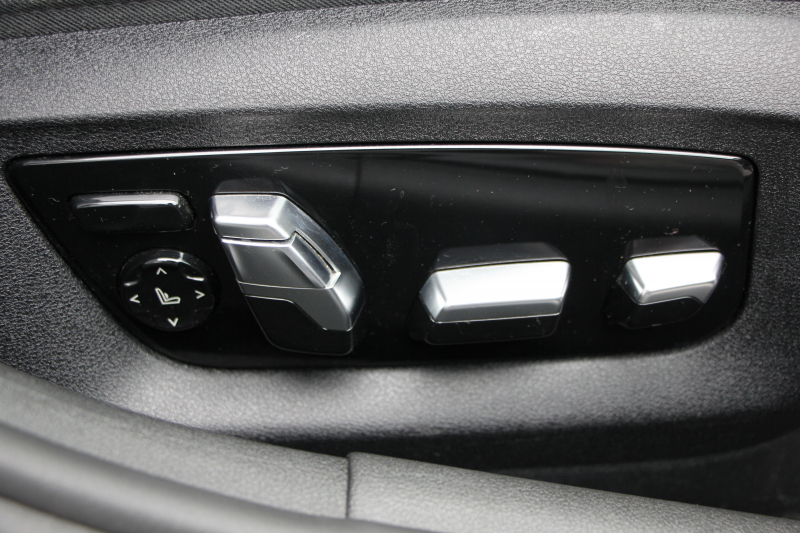 BMW 5シリーズ 530i Mｽﾎﾟｰﾂ ｺﾝﾌｫｰﾄP 高出力 252馬力 ｻﾝﾙｰﾌ ﾍﾞﾝﾁﾚｰｼｮﾝ 全ﾋｰﾀｰ黒革 ｺﾝﾌｫｰﾄｼｰﾄ ｿﾌﾄｸﾛｰｽﾞﾄﾞｱ 追従ACC ｽﾃｱﾘﾝｸﾞｻﾎﾟｰﾄ LEDﾍｯﾄﾞﾗｲﾄ ｵｰﾄﾊｲﾋﾞｰﾑ ﾀｯﾁ画面HDDﾅﾋﾞTV 360度ｶﾒﾗ 電動ﾄﾗﾝｸ 19AW Mｽﾎﾟｰﾂﾌﾞﾚｰｷ 2年保証