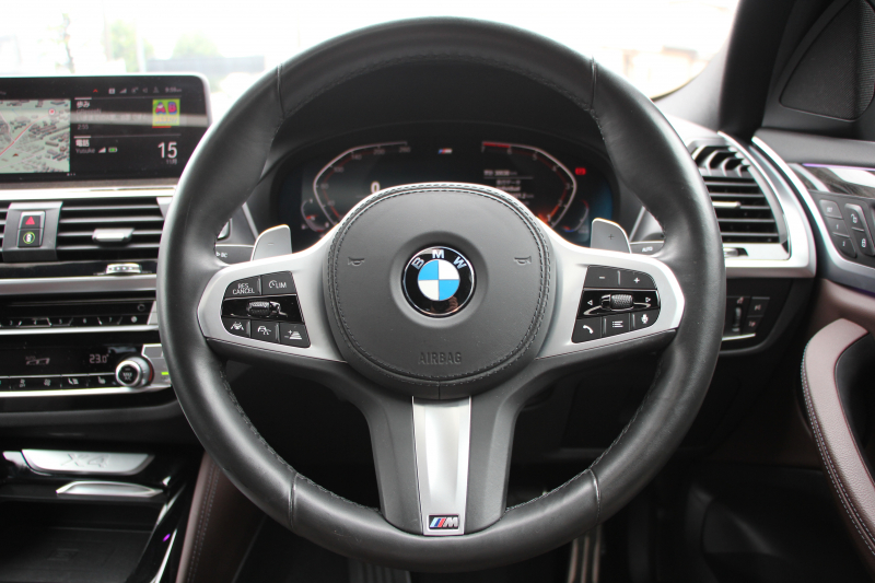 BMW X4 Xdrive30i Mｽﾎﾟｰﾂ 中期 型式変更後 新ﾒｰﾀｰ BMWﾗｲﾌﾞｺｯｸﾋﾟｯﾄ ﾊﾟﾉﾗﾏｻﾝﾙｰﾌ 全席ﾋｰﾀｰ茶革 ｵﾌﾟｼｮﾝ20AW LEDﾍｯﾄﾞﾗｲﾄ ｵｰﾄﾊｲﾋﾞｰﾑ HUD 追従ACC ﾀｯﾁ画面HDDﾅﾋﾞTV Applecarplay対応 360度ｶﾒﾗ 2年保証