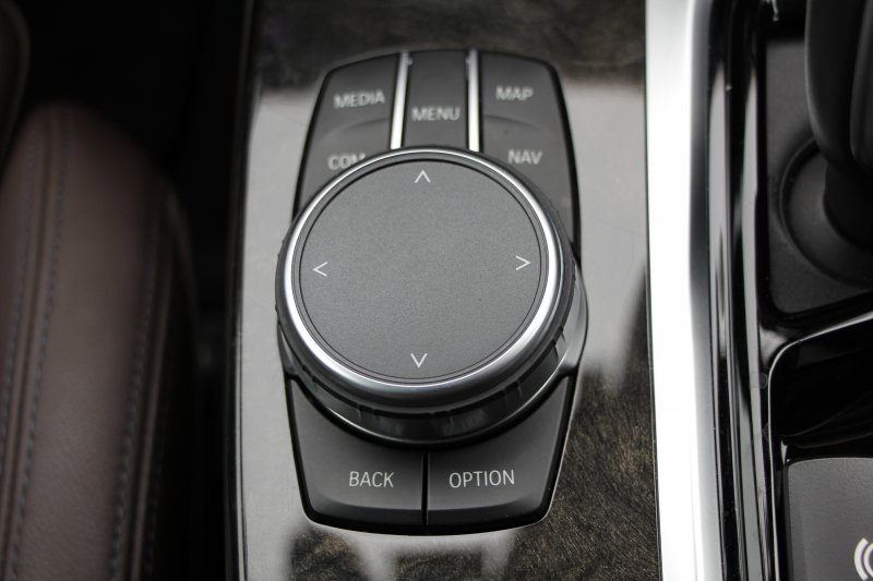 BMW X4 Xdrive30i Mｽﾎﾟｰﾂ 中期 型式変更後 新ﾒｰﾀｰ BMWﾗｲﾌﾞｺｯｸﾋﾟｯﾄ ﾊﾟﾉﾗﾏｻﾝﾙｰﾌ 全席ﾋｰﾀｰ茶革 ｵﾌﾟｼｮﾝ20AW LEDﾍｯﾄﾞﾗｲﾄ ｵｰﾄﾊｲﾋﾞｰﾑ HUD 追従ACC ﾀｯﾁ画面HDDﾅﾋﾞTV Applecarplay対応 360度ｶﾒﾗ 2年保証