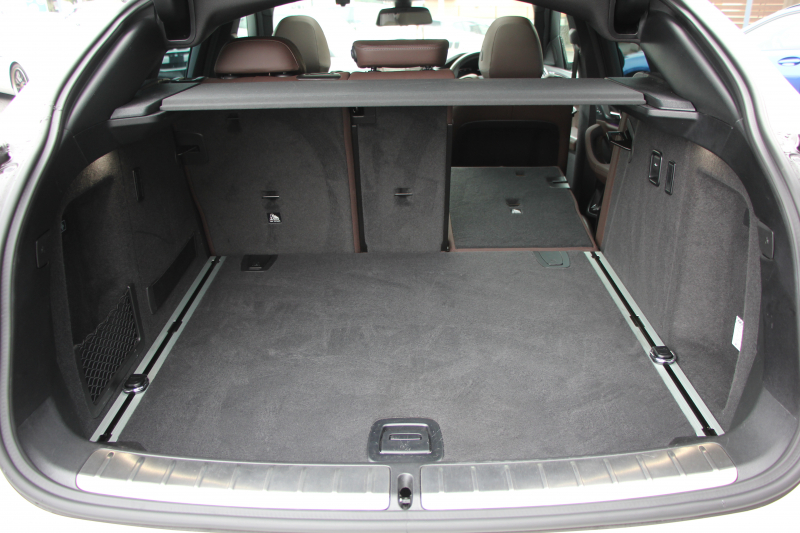 BMW X4 Xdrive30i Mｽﾎﾟｰﾂ 中期 型式変更後 新ﾒｰﾀｰ BMWﾗｲﾌﾞｺｯｸﾋﾟｯﾄ ﾊﾟﾉﾗﾏｻﾝﾙｰﾌ 全席ﾋｰﾀｰ茶革 ｵﾌﾟｼｮﾝ20AW LEDﾍｯﾄﾞﾗｲﾄ ｵｰﾄﾊｲﾋﾞｰﾑ HUD 追従ACC ﾀｯﾁ画面HDDﾅﾋﾞTV Applecarplay対応 360度ｶﾒﾗ 2年保証